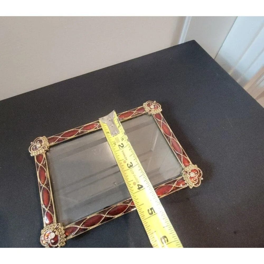 Ornate‎ Red and Gold-Tone Metal Picture Frame - 6.5